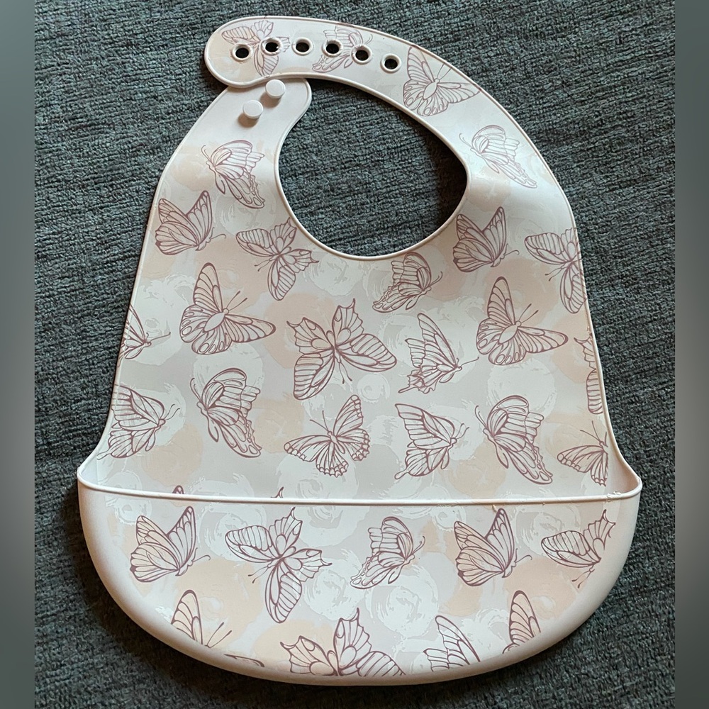Badgley Mischka Pink Silicone Bibs - used twice